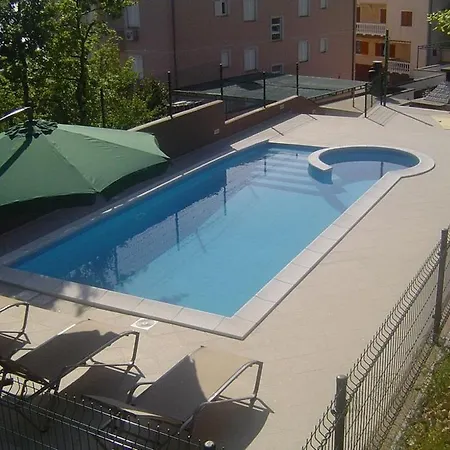Apartment In With Sea View, Balcony, Air Conditioning, Wifi 4623-12 *
